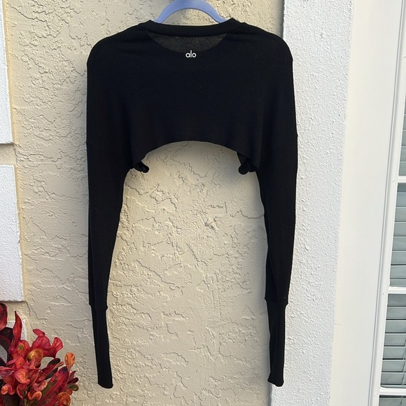 Alo Yoga “Extreme Long Sleeve Top” in Black - Picture 3 of 7